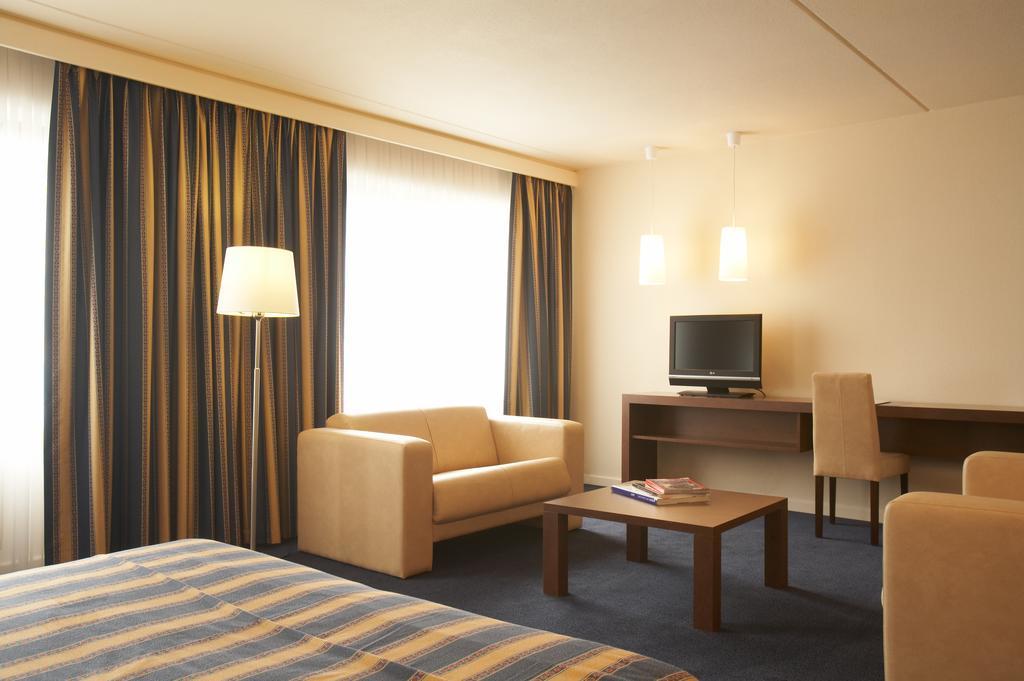 אנטוורפן B-Aparthotel Moretus מראה חיצוני תמונה